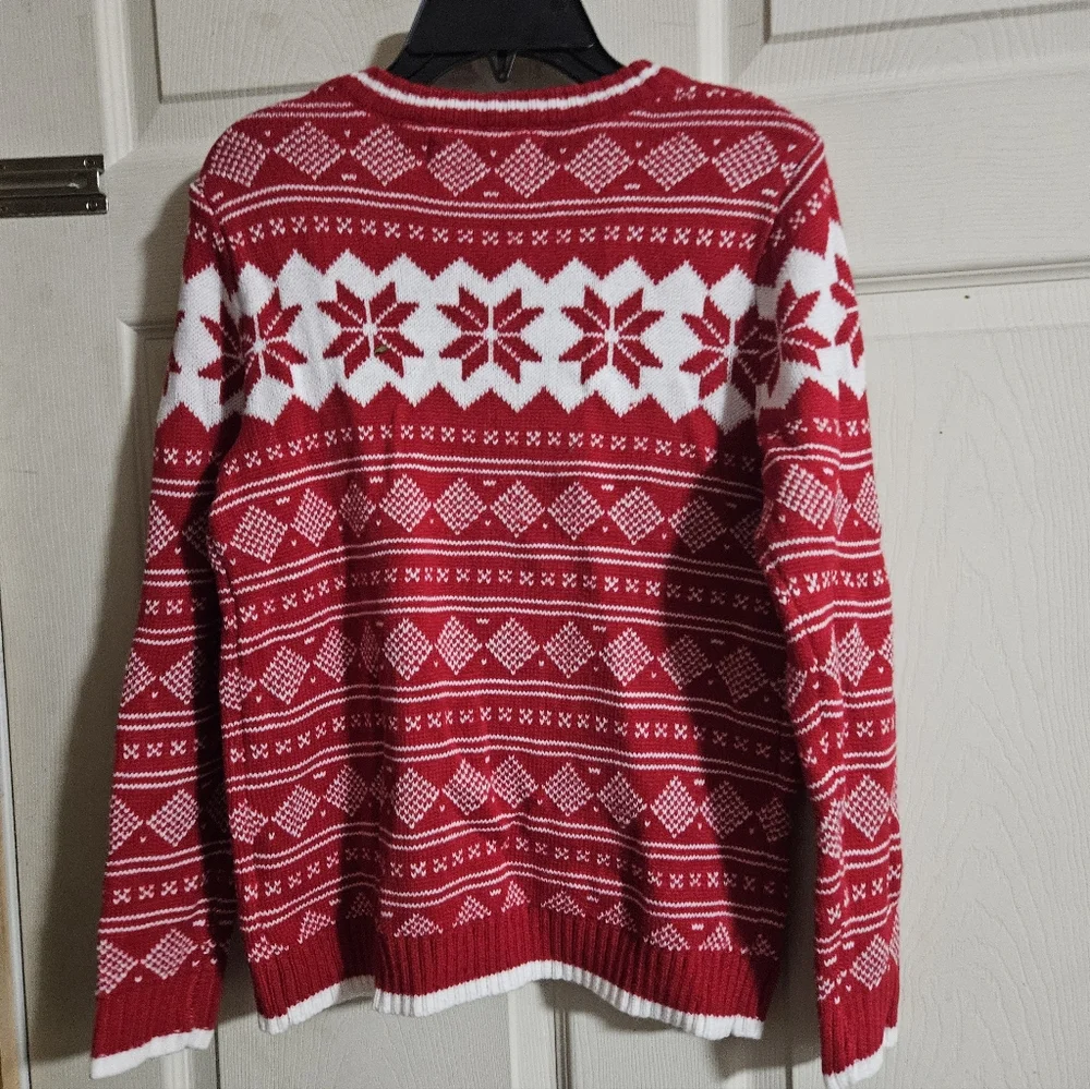 33 DEGREES LLAMA RED/WHITE CHRISTMAS SWEATER: New With Tags: Size M (10/12)